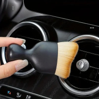 Щетка для очистки салона авто с мягкой щетиной