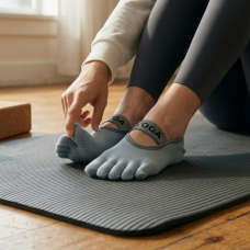 Шкарпетки для йоги та пілатесу Yoga з пальчиками антиковзаючі 35-40 Блакитні