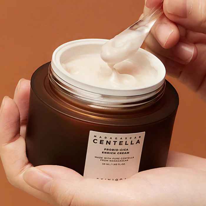 Восстанавливающий крем для лица с пробиотиками SKIN1004 Madagascar Centella Probio-Cica Enrich Cream 50 мл